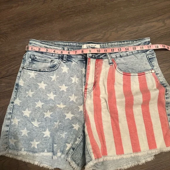 Judy Blue American Flag Denim Shorts - Picture 1 of 5